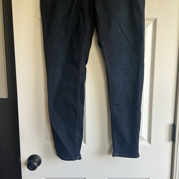 Size 12 falls creek skinny jeans. - Picture 2 of 5
